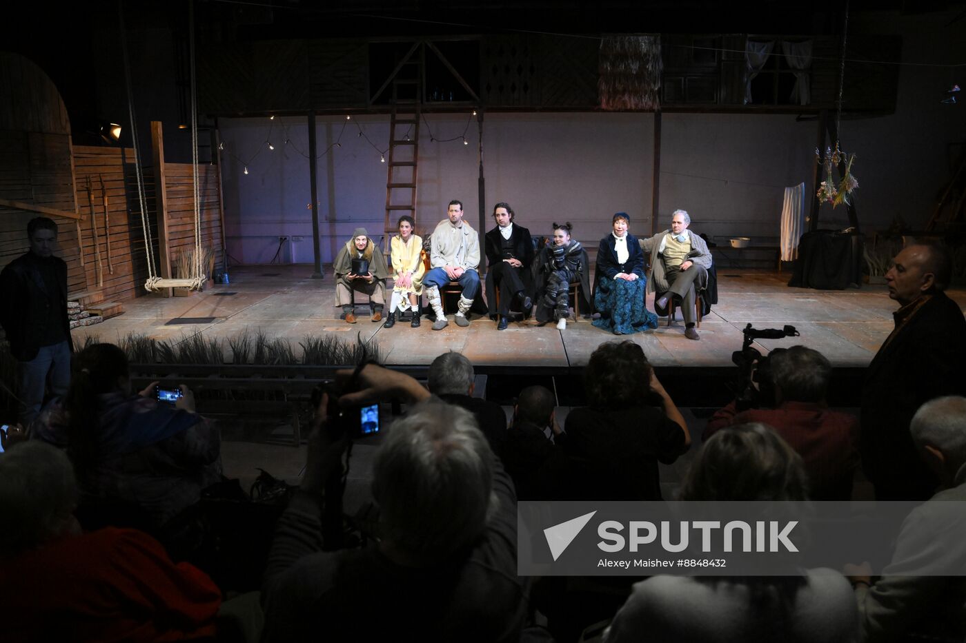 Russia Theatre Old World Landowners