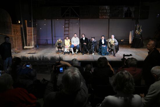 Russia Theatre Old World Landowners