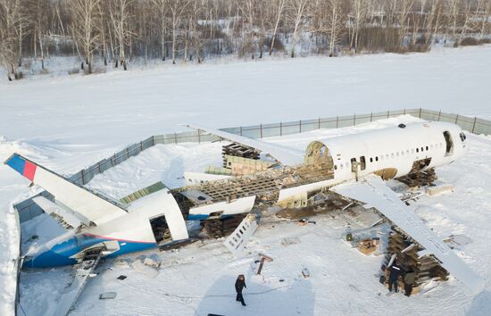 Russia Aircraft Emergency Landing Dismantling