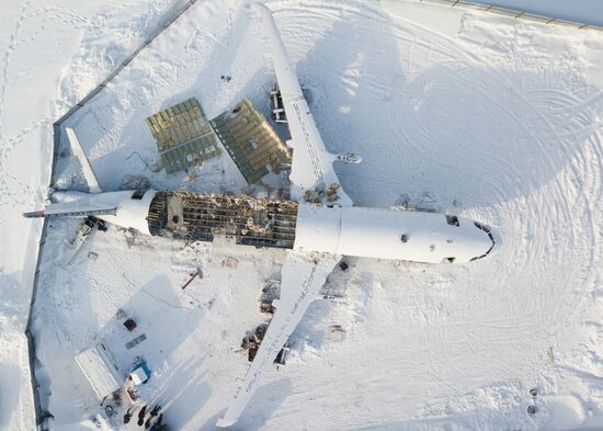 Russia Aircraft Emergency Landing Dismantling