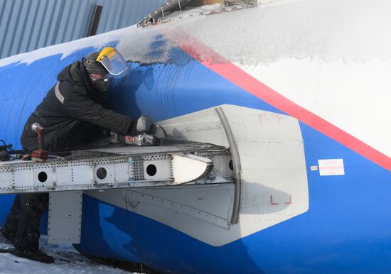 Russia Aircraft Emergency Landing Dismantling