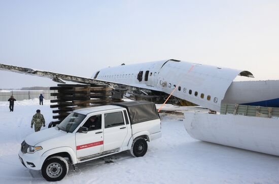 Russia Aircraft Emergency Landing Dismantling