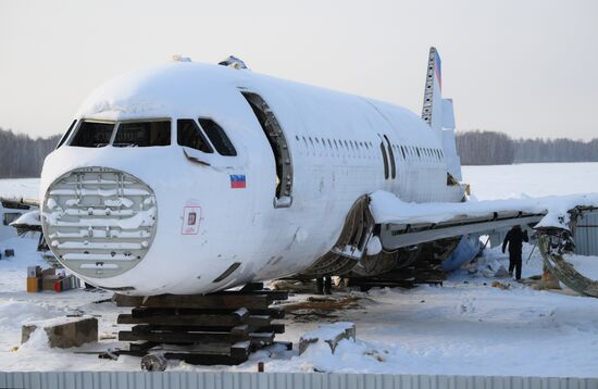Russia Aircraft Emergency Landing Dismantling