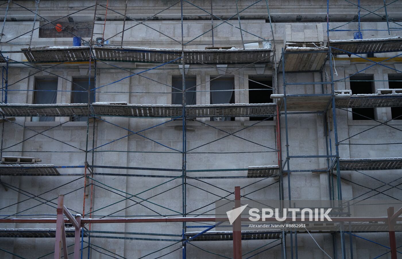 Russia DPR Theatre Rebuilding