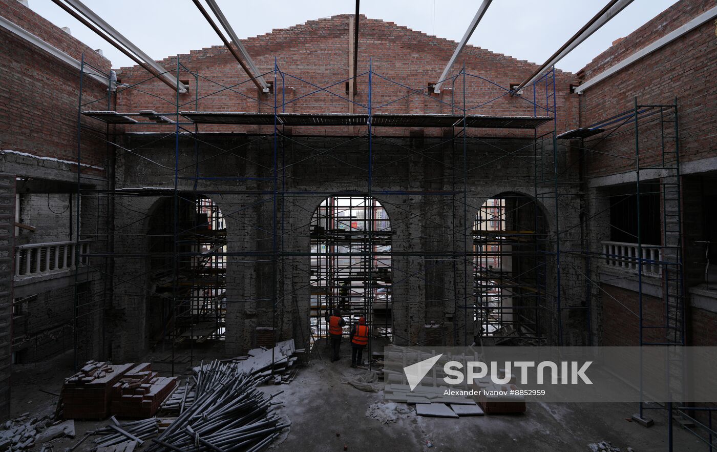 Russia DPR Theatre Rebuilding