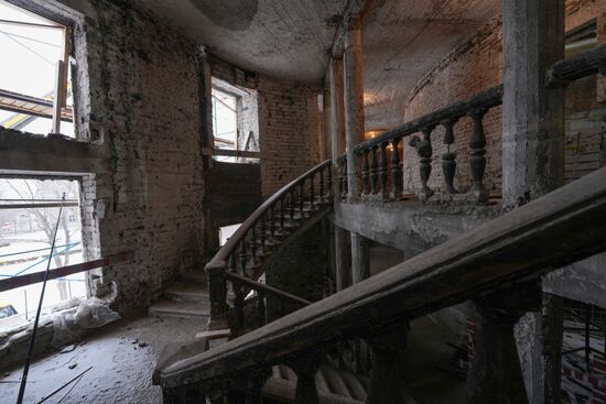 Russia DPR Theatre Rebuilding