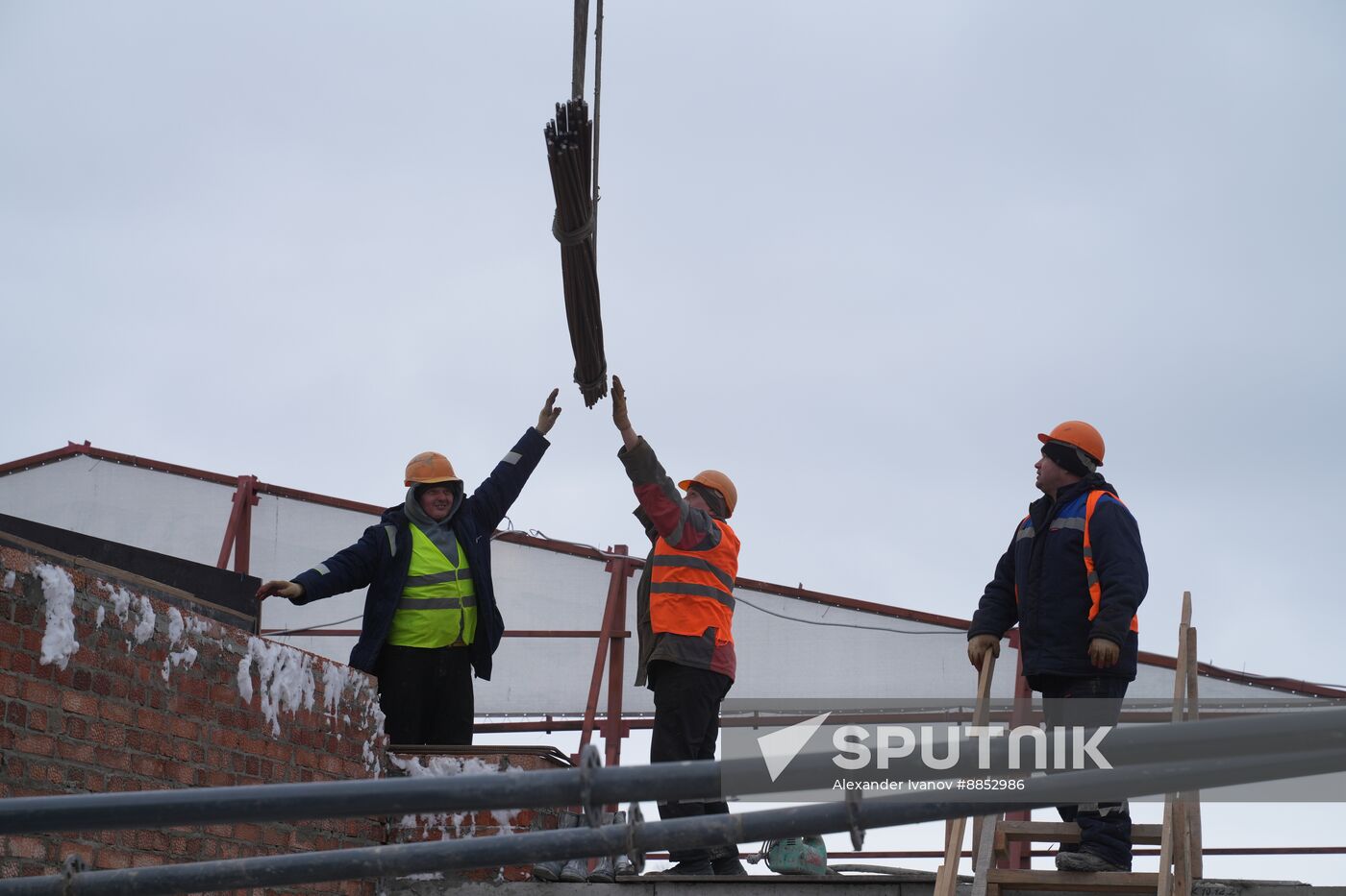 Russia DPR Theatre Rebuilding