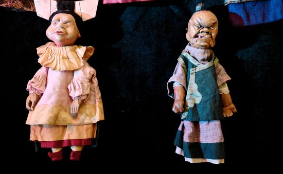 Russia Chinese Fairy Tales Puppets