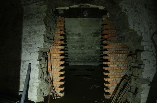 Russia DPR Theatre Rebuilding