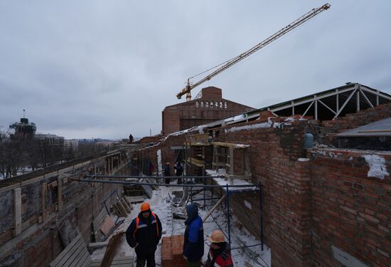 Russia DPR Theatre Rebuilding