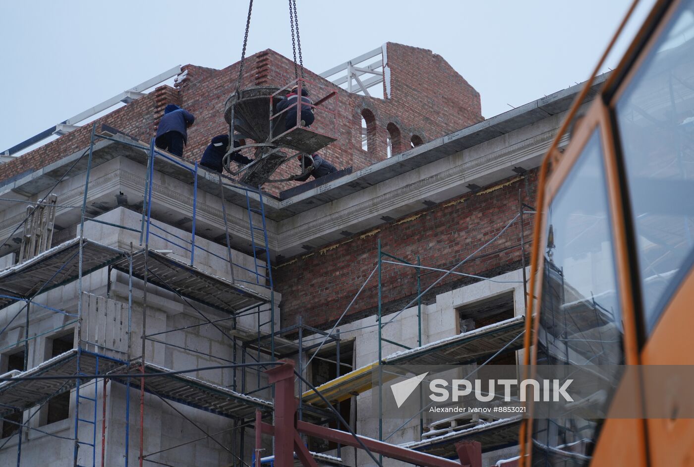 Russia DPR Theatre Rebuilding