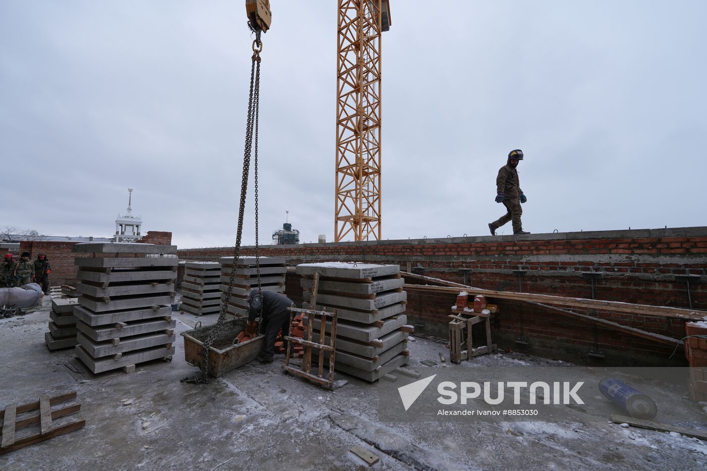 Russia DPR Theatre Rebuilding