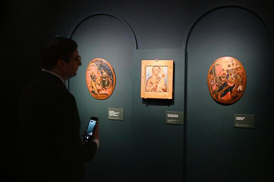 Russia Art Lacquer Painting Exhibition