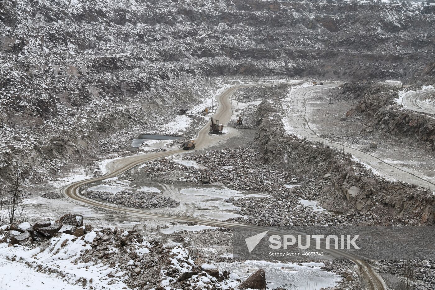 Russia DPR Crushed Granite Mining