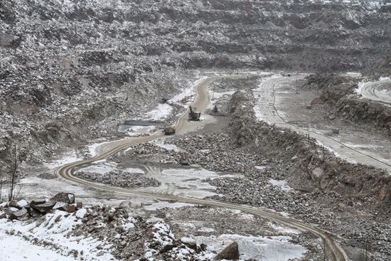 Russia DPR Crushed Granite Mining