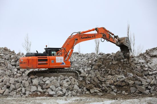 Russia DPR Crushed Granite Mining