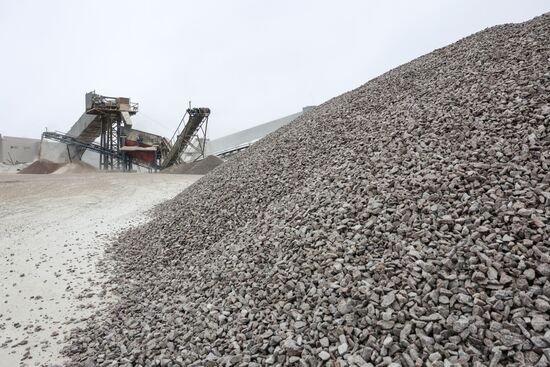 Russia DPR Crushed Granite Mining