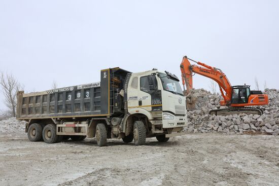 Russia DPR Crushed Granite Mining