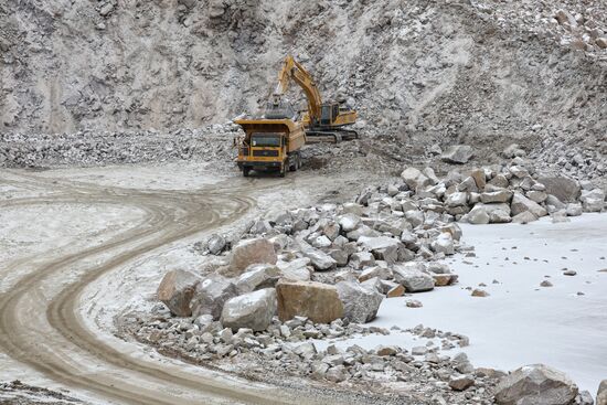 Russia DPR Crushed Granite Mining