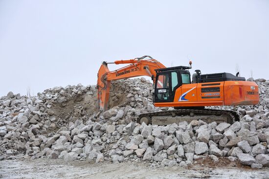 Russia DPR Crushed Granite Mining