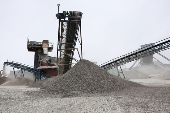 Russia DPR Crushed Granite Mining