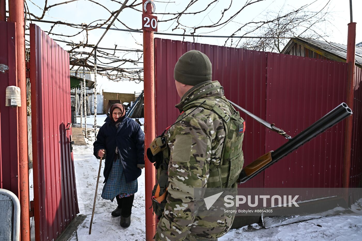 Russia Ukraine Kursk Attack Humanitarian Aid