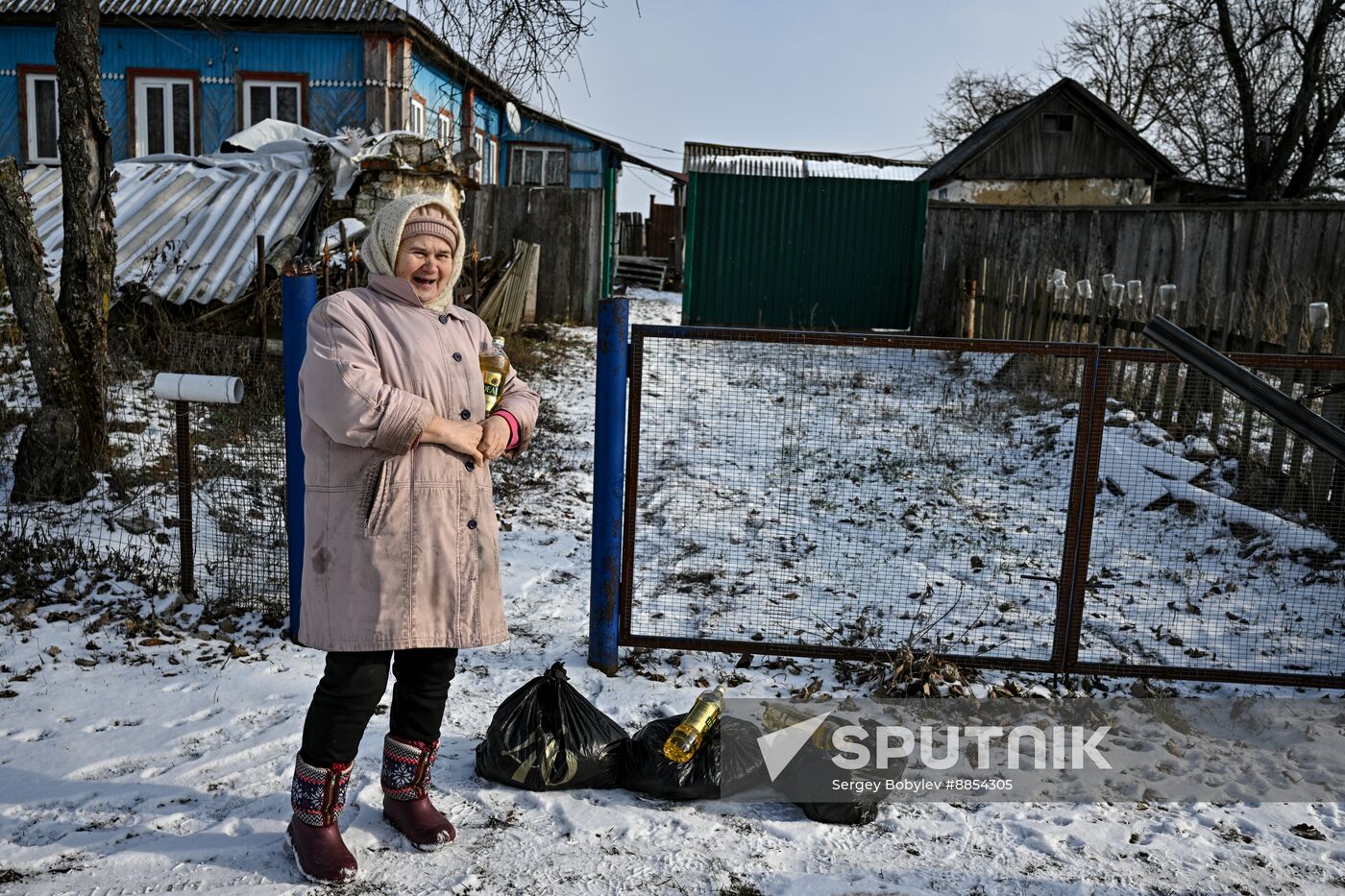 Russia Ukraine Kursk Attack Humanitarian Aid