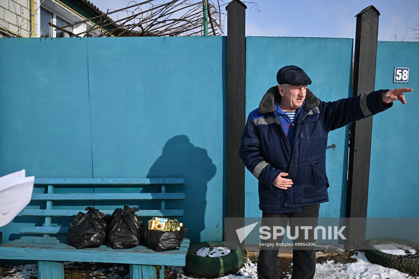 Russia Ukraine Kursk Attack Humanitarian Aid