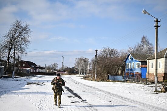 Russia Ukraine Kursk Attack Humanitarian Aid