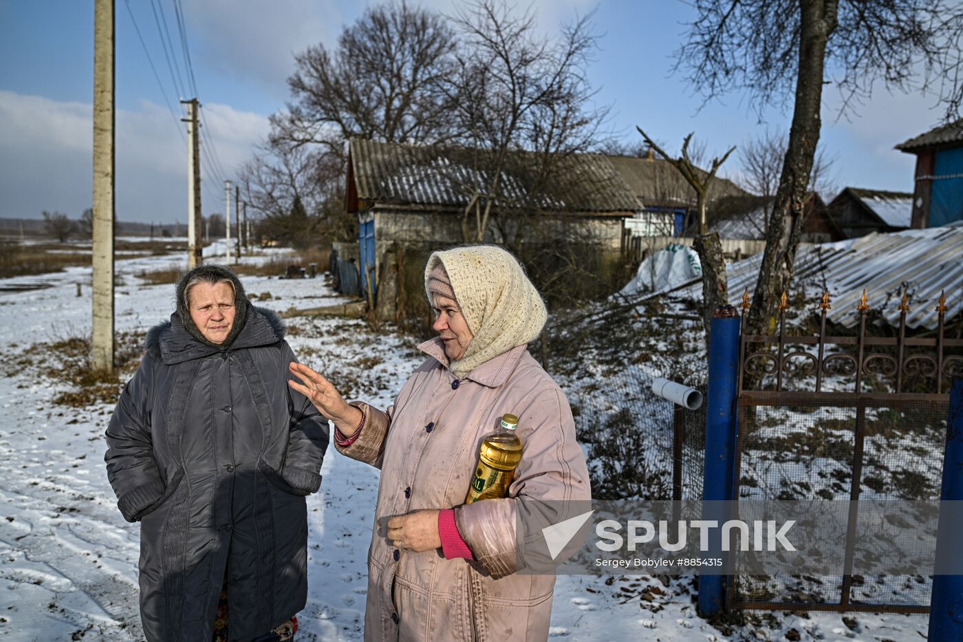 Russia Ukraine Kursk Attack Humanitarian Aid