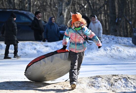 Russia Winter Leisure