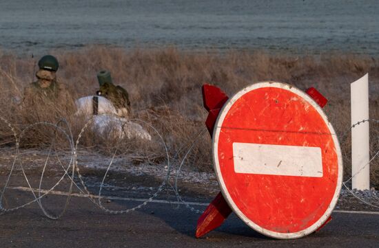 Russia Crimea Territorial Defence Training