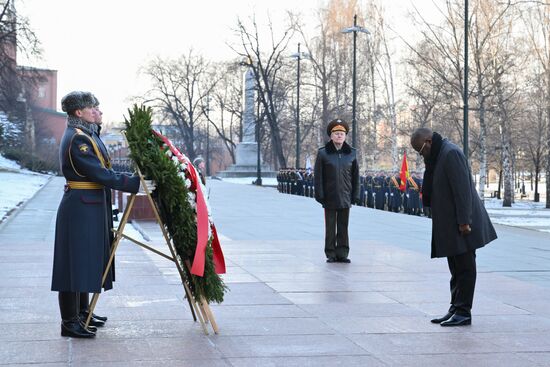 Russia Guinea Bissau Wreath Laying