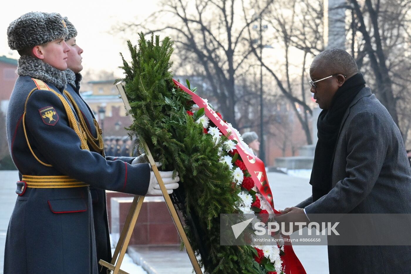 Russia Guinea Bissau Wreath Laying