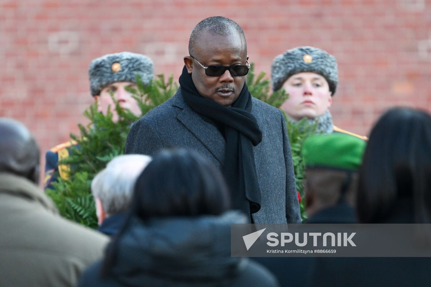 Russia Guinea Bissau Wreath Laying