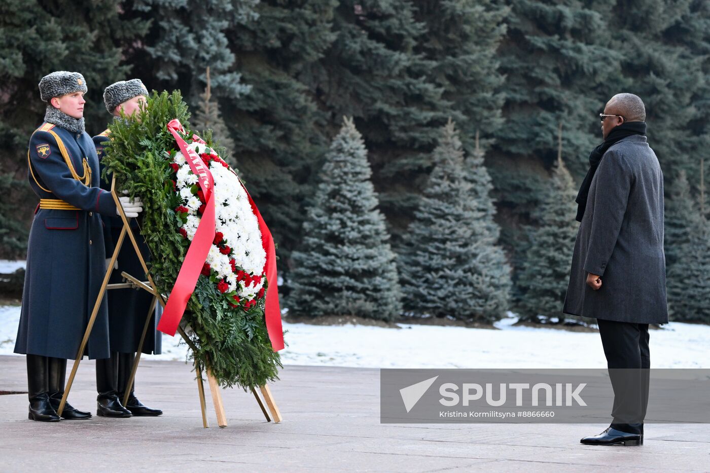 Russia Guinea Bissau Wreath Laying