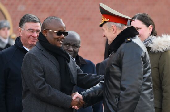 Russia Guinea Bissau Wreath Laying