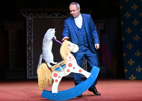 Russia Kuklachev Cats Theatre