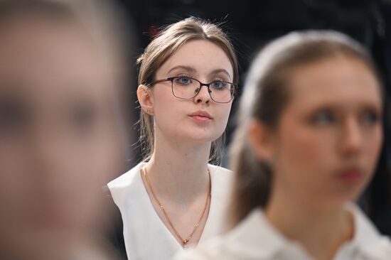Schoolchildren at the Great Victory Global School Olympiad held at Secondary School No. 281 in Moscow. Location: Russia, Moscow. Author: Ramil Sitdikov/Sputnik. Great Victory Global School Olympiad