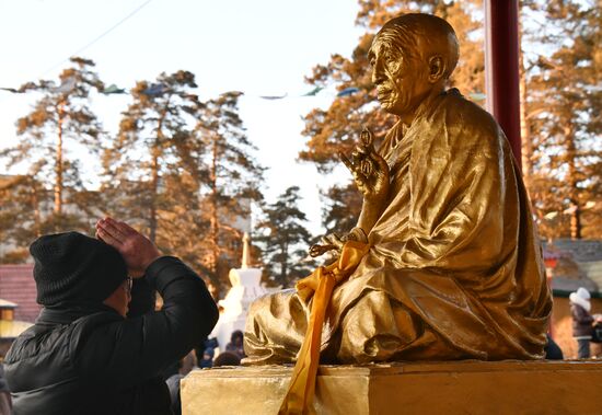 Russia Religion Buddhism Purification Ritual
