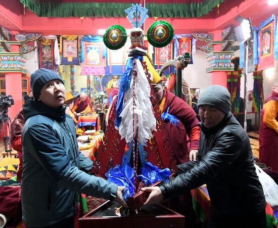 Russia Religion Buddhism Purification Ritual