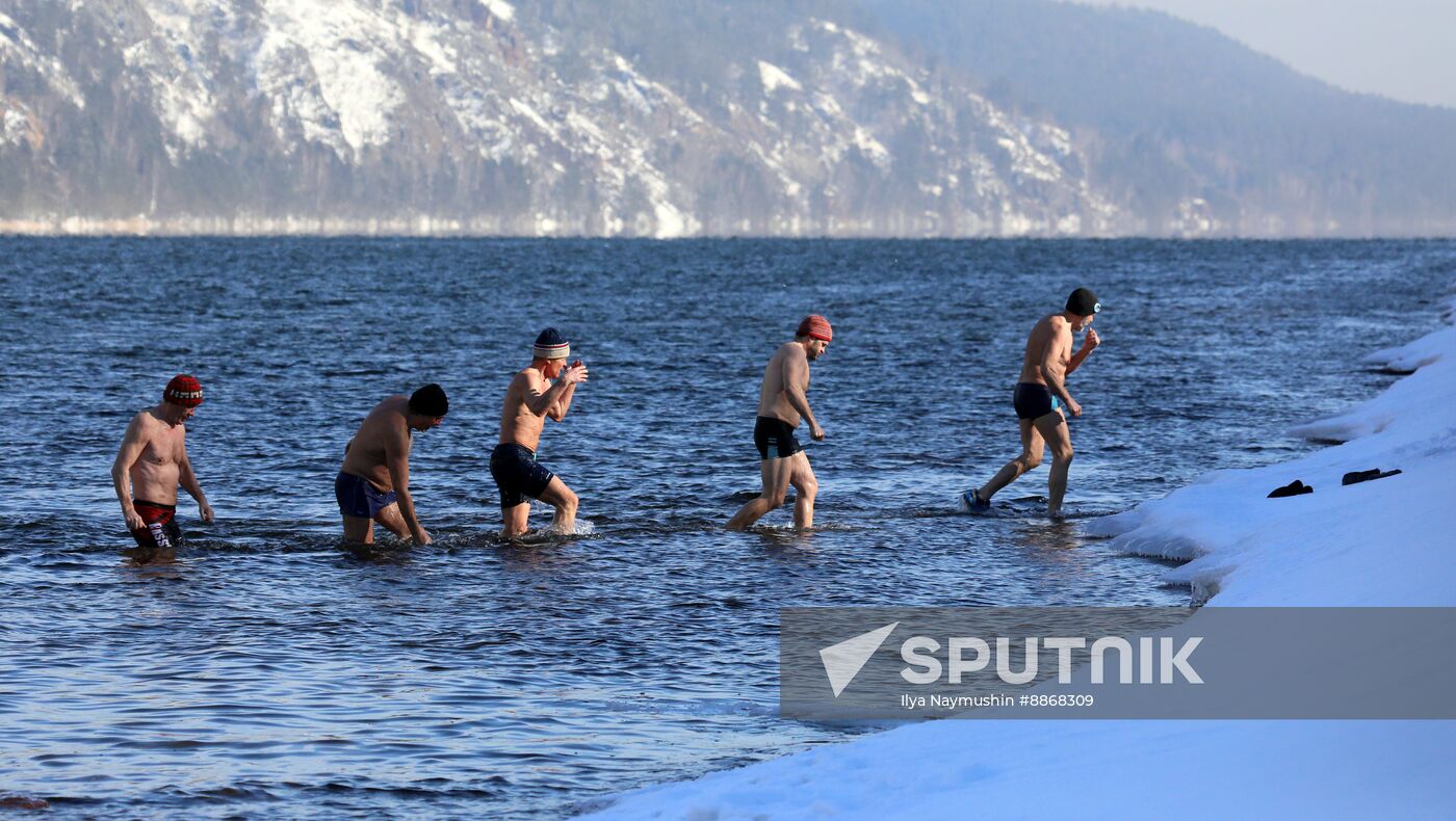 Russia Siberia Winter Swimming