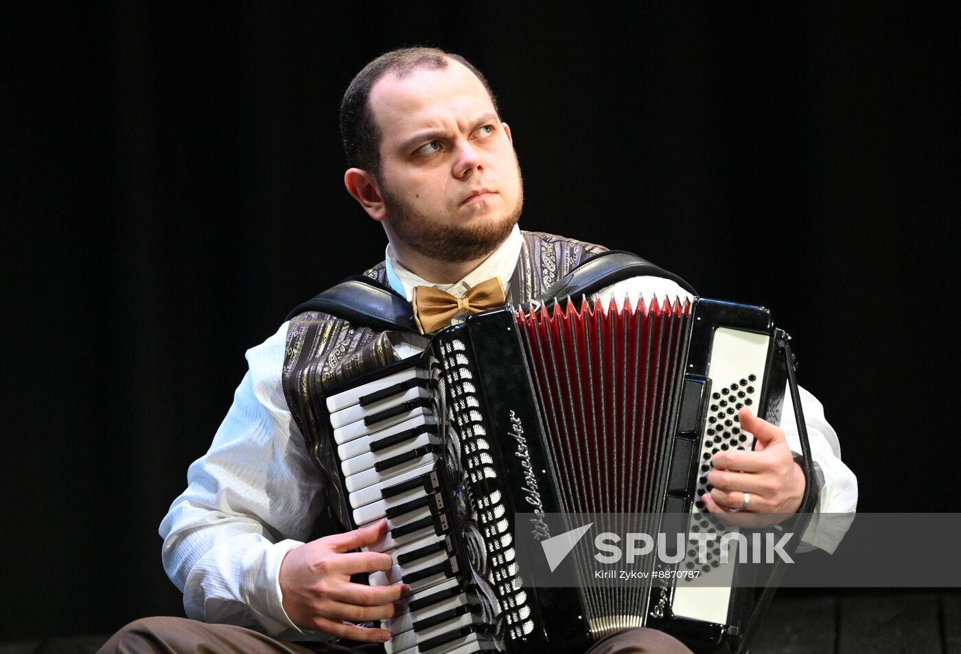 Russia Theatre Good Bye Compere