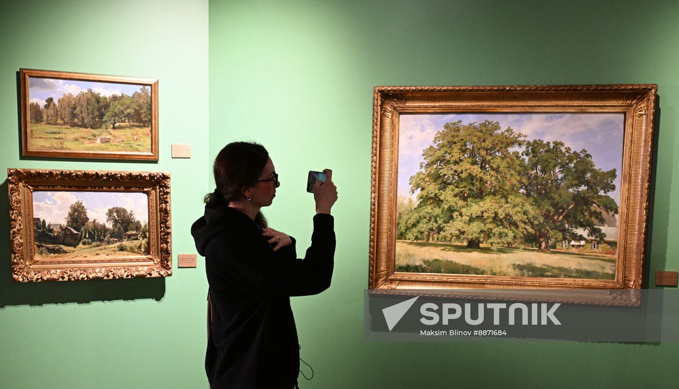 Russia Art Shishkin Exhibition