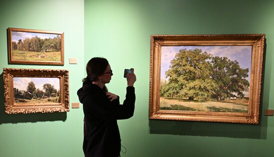 Russia Art Shishkin Exhibition