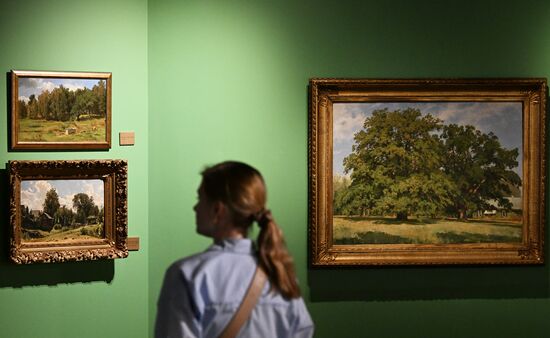 Russia Art Shishkin Exhibition