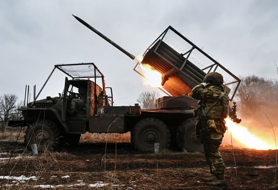 Russia Ukraine Kursk Attack Artillery Unit