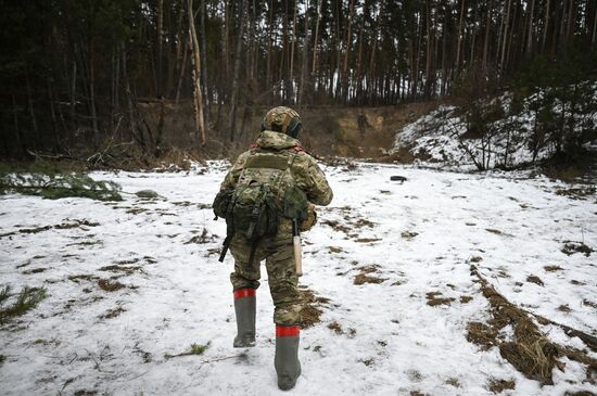 Russia Ukraine Kursk Attack Combat Training