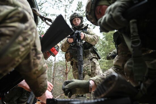 Russia Ukraine Kursk Attack Combat Training