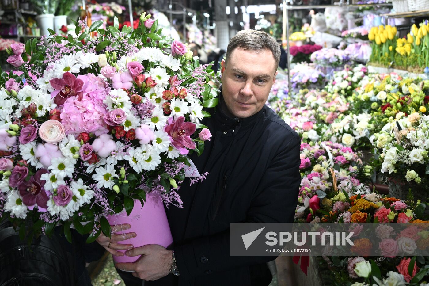 Russia Women’s Day Flowers Selling